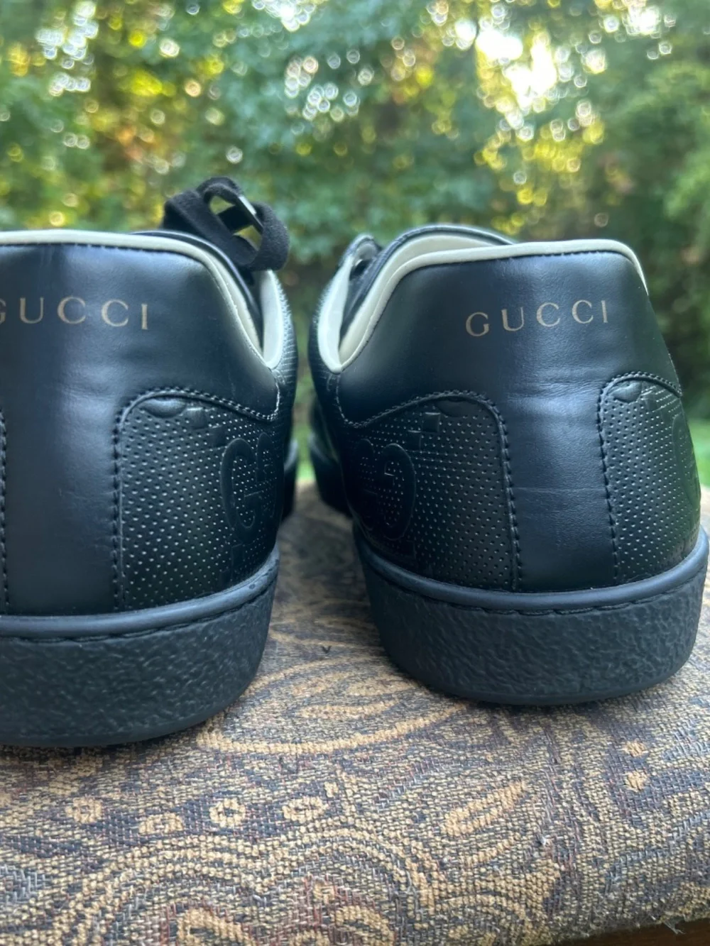 Gucci sleek black